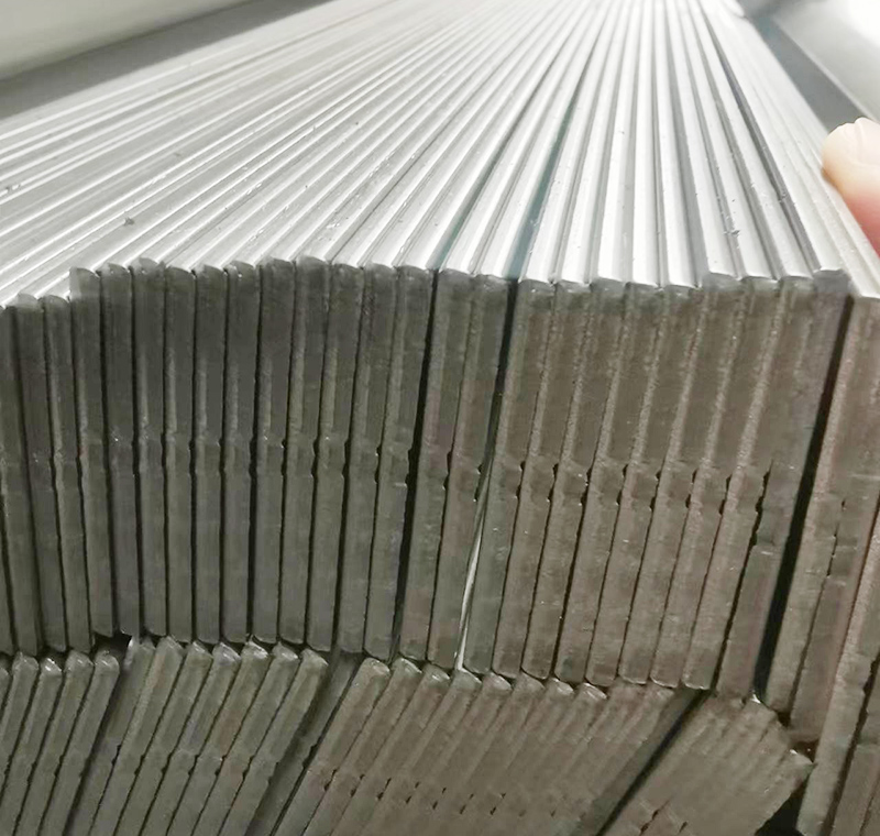 對于冷拉扁鋼尺寸的精準控制使得加工更加方便